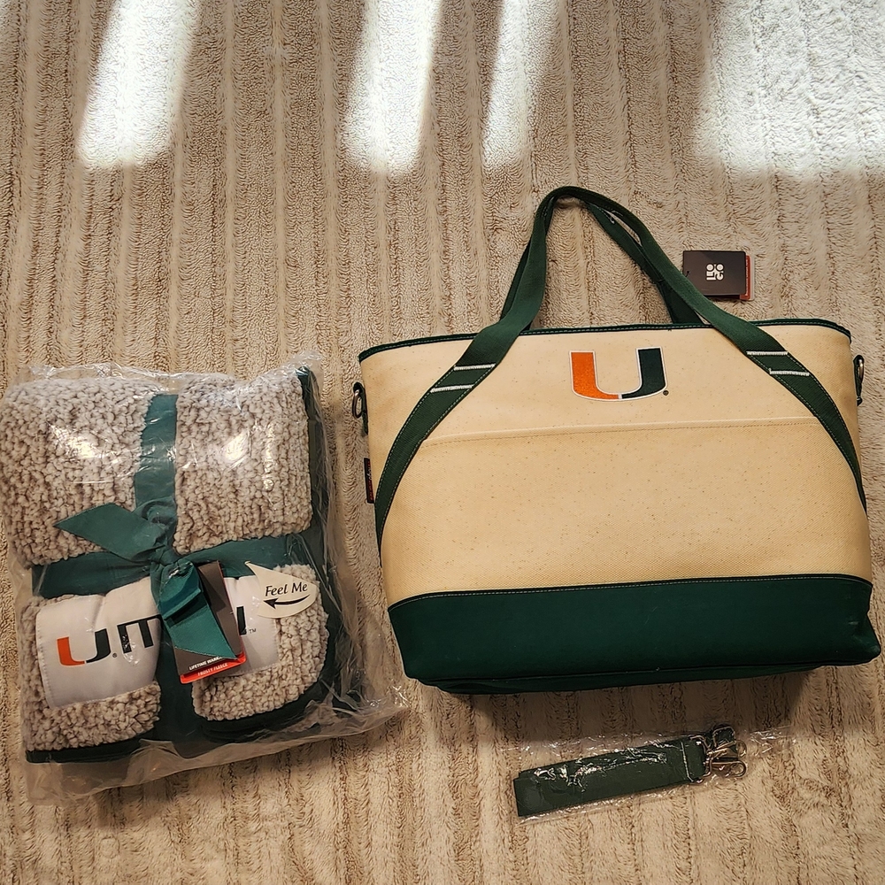 University Logo Tote Bag and Blanket Set